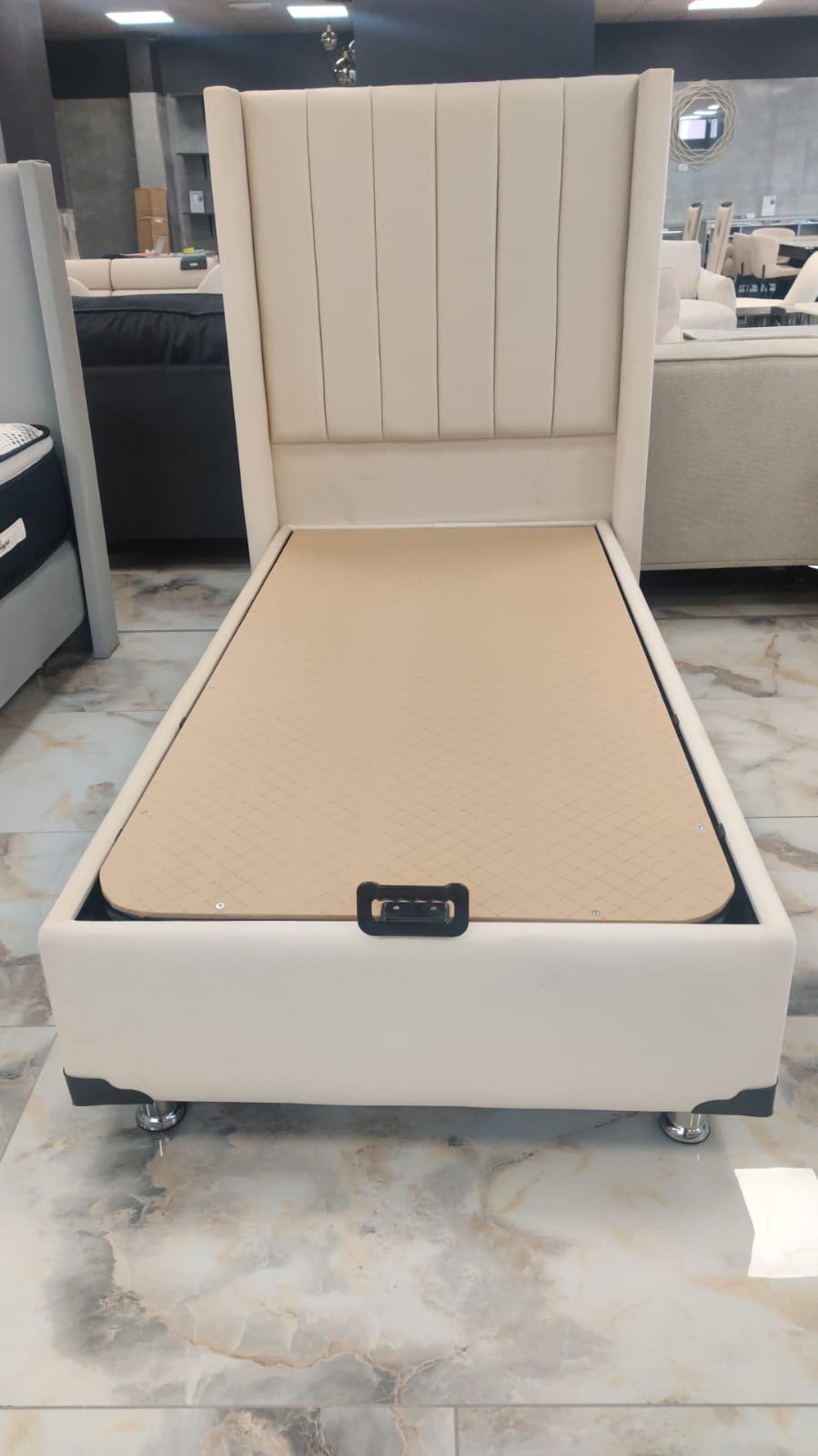 IMG_1094.JPG Tokyo Beige Velvet Storage Bed 90x190 - Image 1
